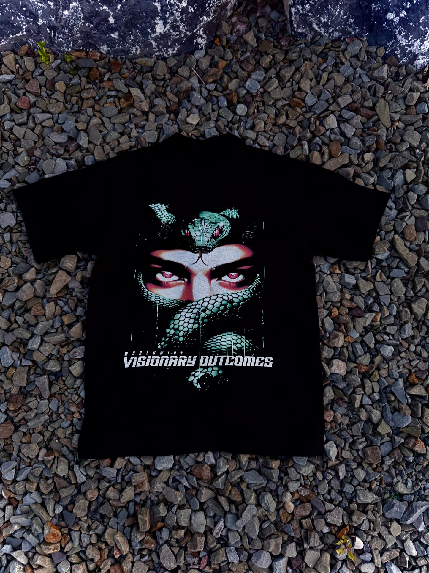 “SNAKE VISION” TEE