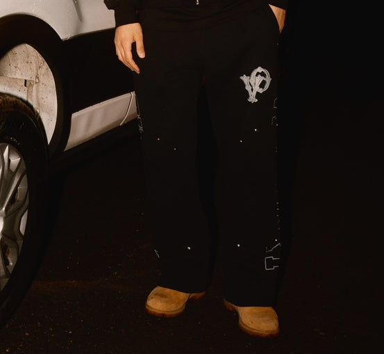 PANELED SWEATS