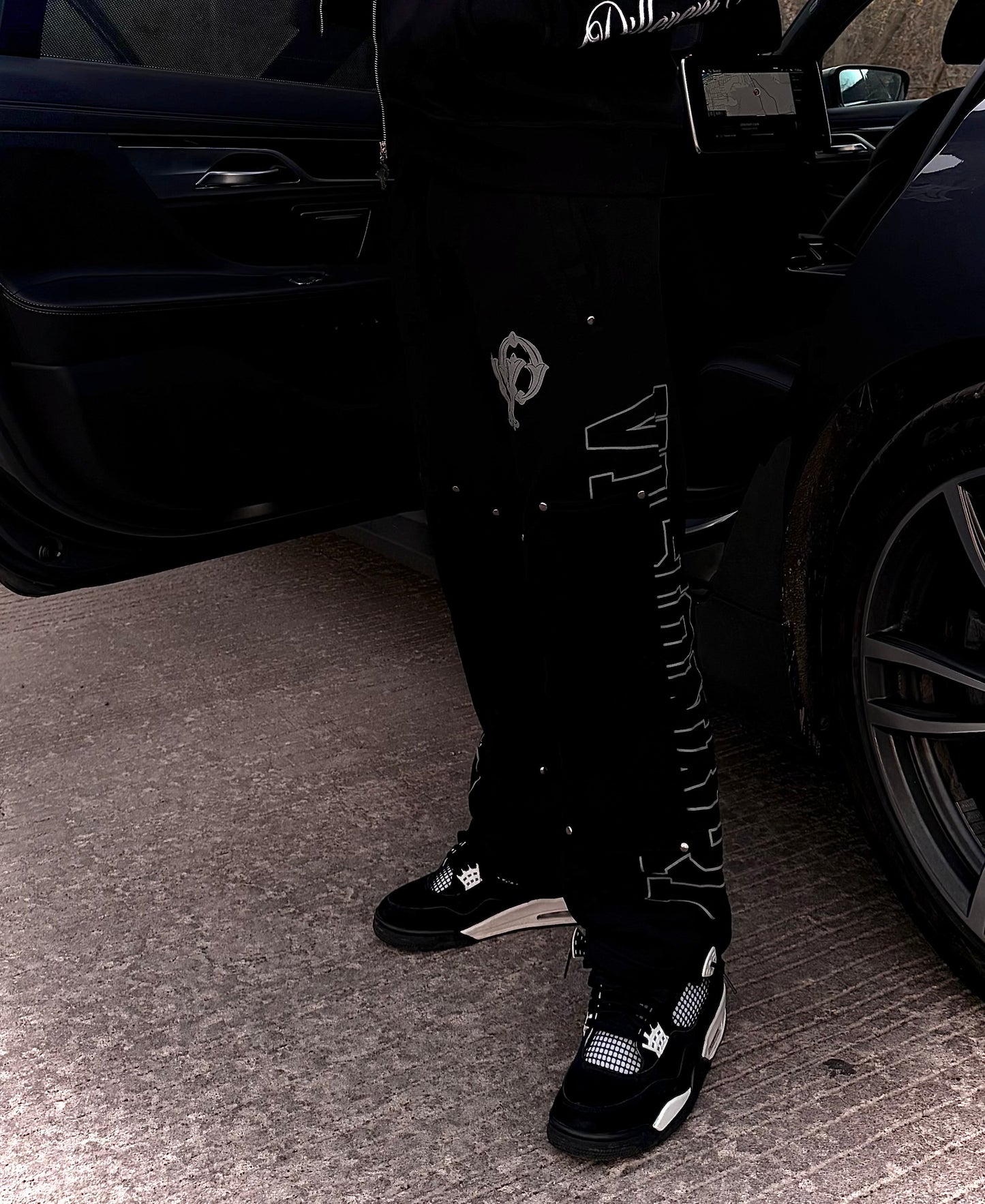PANELED SWEATS